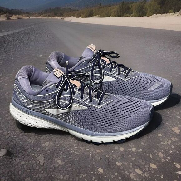 Brooks Ghost 12 Gray 1203051B086 Women's Running Shoes Size 11B - Picture 1 of 16
